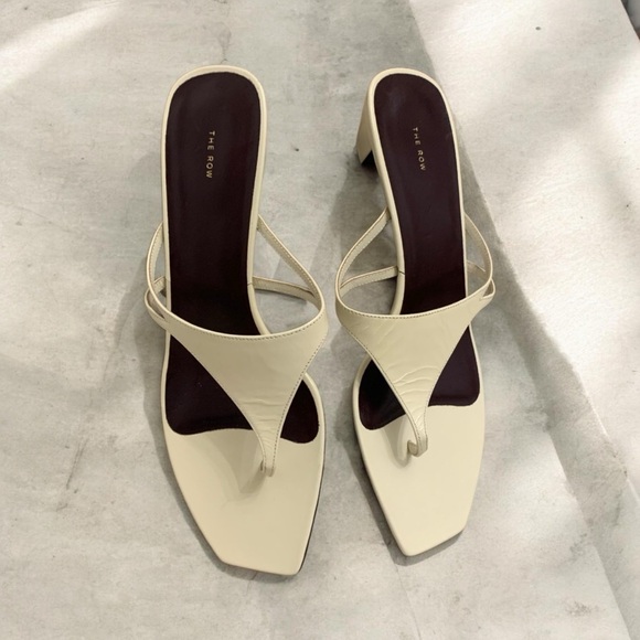 The Row Shoes - The Row Graphic Thong Kitten Heel in Leather Sandals Size 40